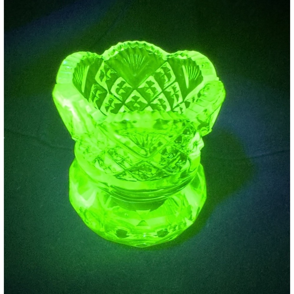 Antique Westmoreland Uranium Glass Green Toothpick Holder EAPG Fan And File #60